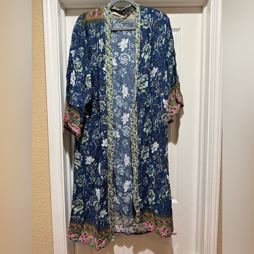 Floral kimono‎